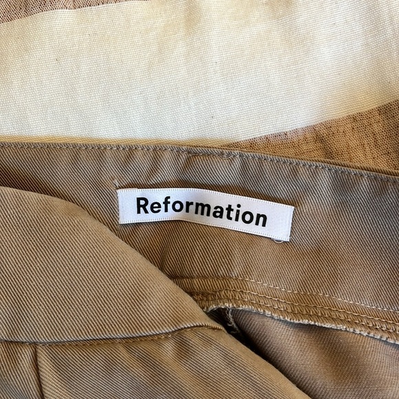 Reformation Mason wide leg cropped pants in a khaki brown size 2 petite - Picture 7 of 13